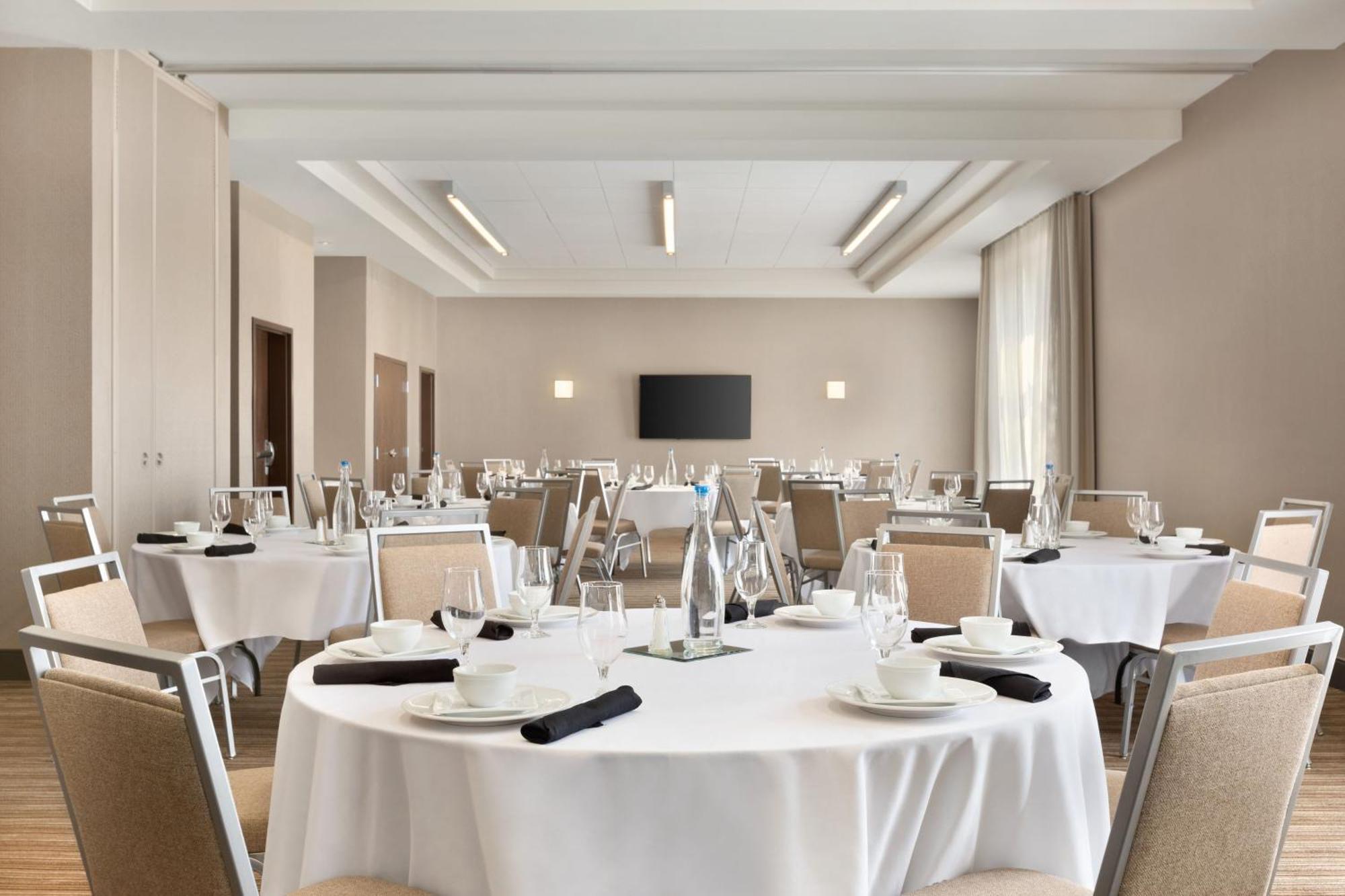 Four Points By Sheraton Fargo Medical Center Bagian luar foto