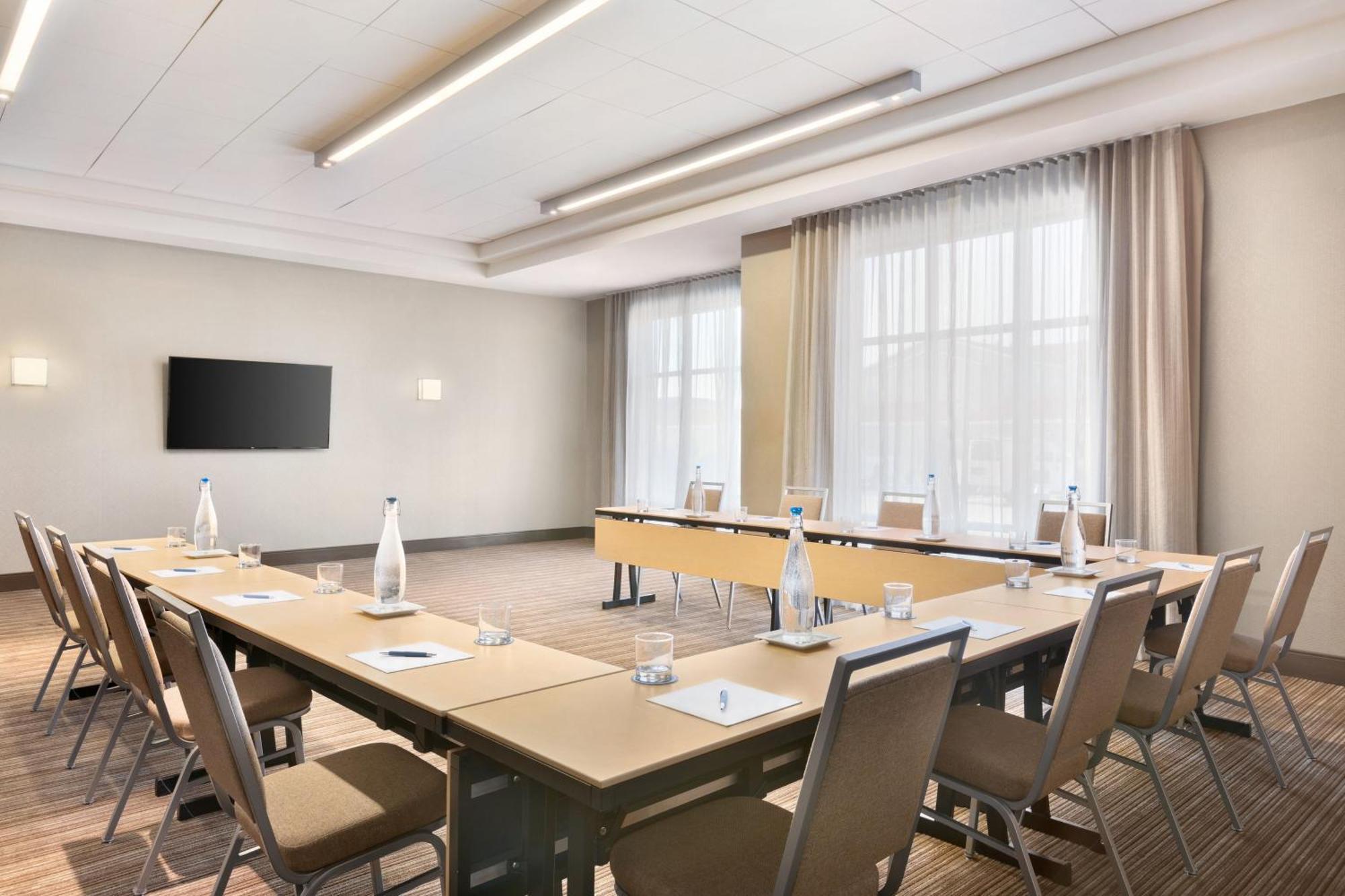 Four Points By Sheraton Fargo Medical Center Bagian luar foto