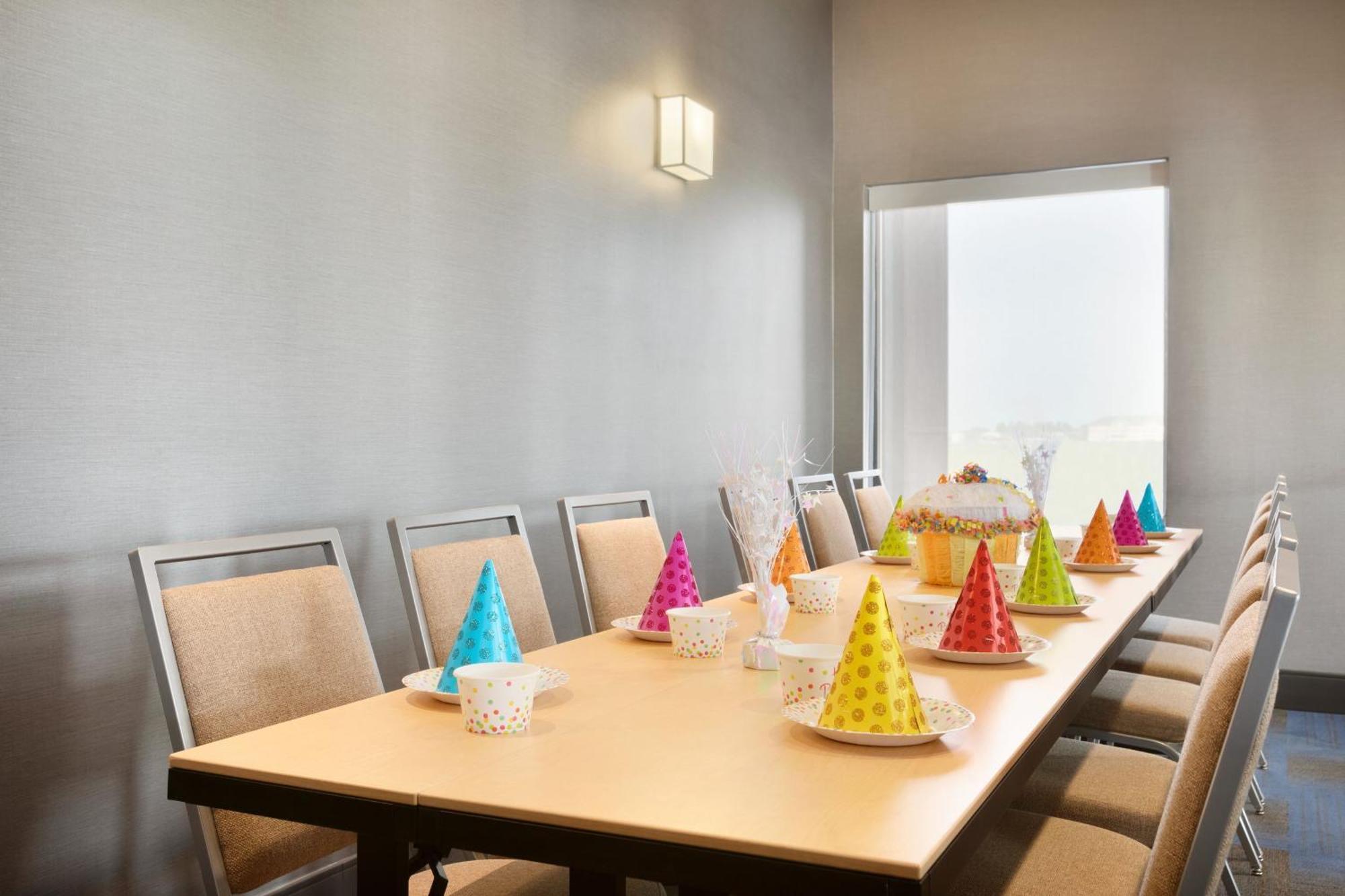 Four Points By Sheraton Fargo Medical Center Bagian luar foto