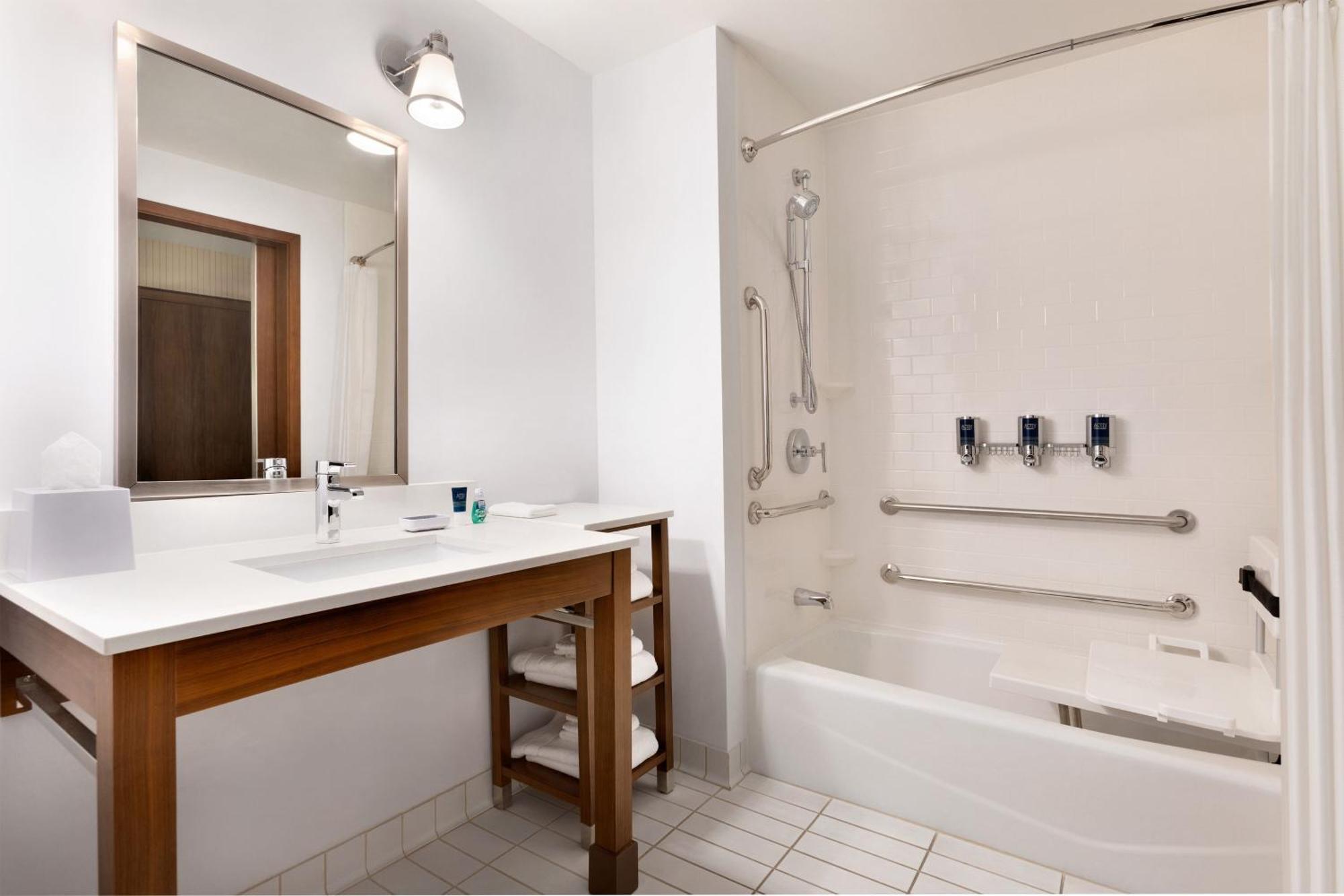 Four Points By Sheraton Fargo Medical Center Bagian luar foto